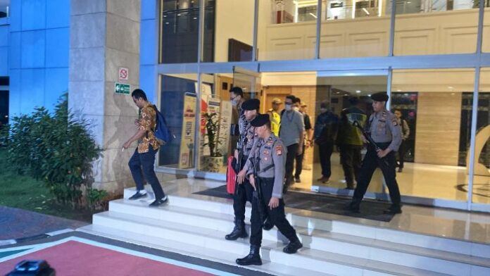 Sekjen DPR RI digeledah KPK