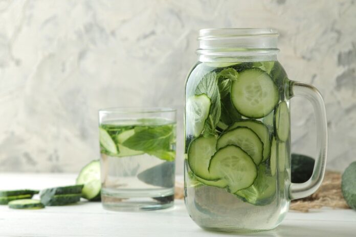 Diet Sehat Dengan Minum Racikan Mentimun Yang Segar