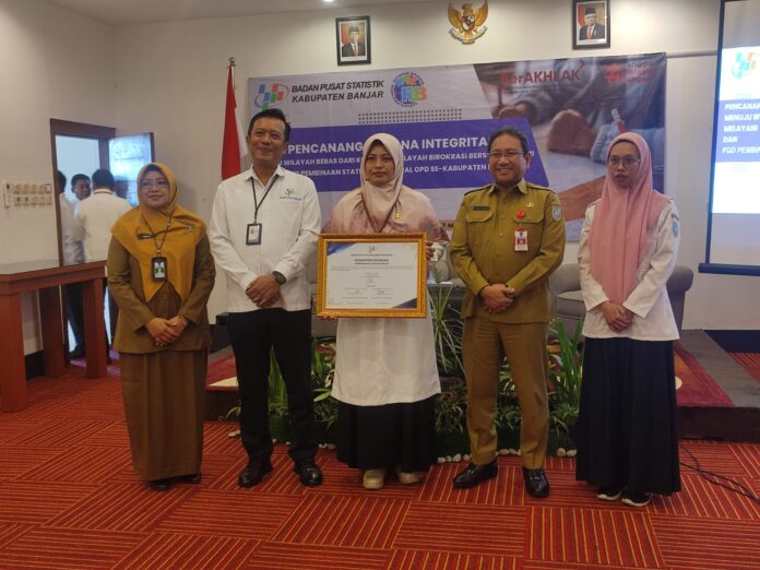 Zona Integritas Menuju WBK dan WBBM Dicanangkan BPS Banjar