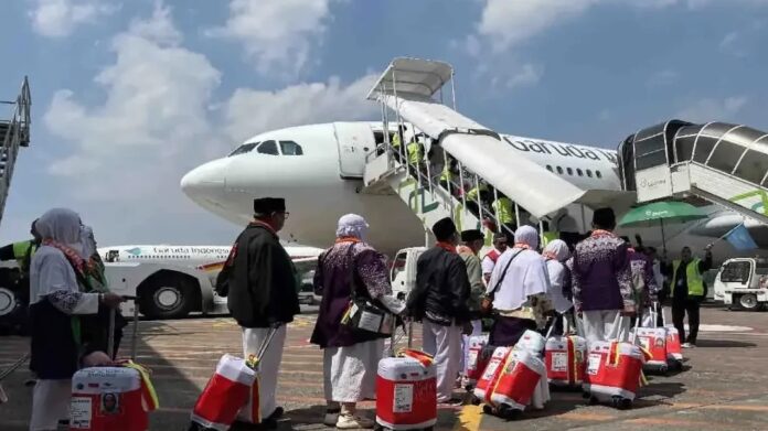 kloter) 41 Embarkasi Donohudan delay