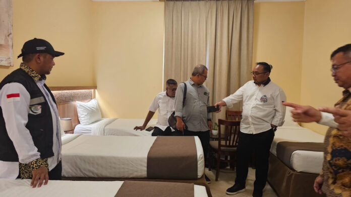 cek hotel untuk jamaah haji indonesia gus men cek hotel untuk jamaah haji indonesia