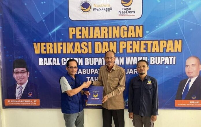 politisi senior ppp kabupaten banjar zacky hafizi mendaftar ke partai nasdem Pilkada Kabupaten Banjar