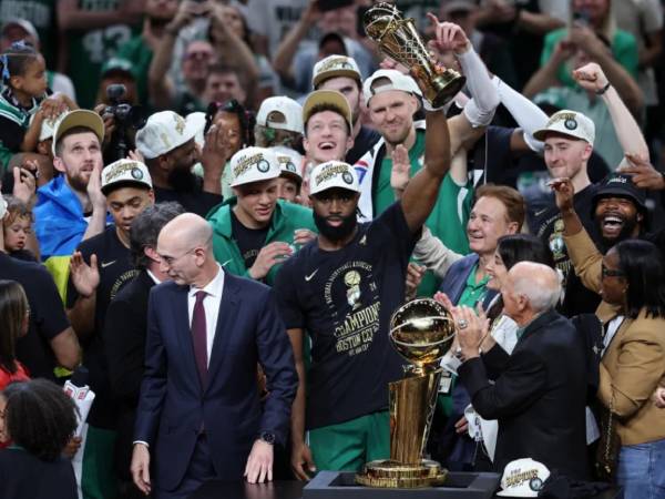 final-nba-menangi-final-4-1-boston-celtics-rebut-gelar-juara-nba-ke-18 Boston Celtics Rebut Gelar Juara NBA Ke-18
