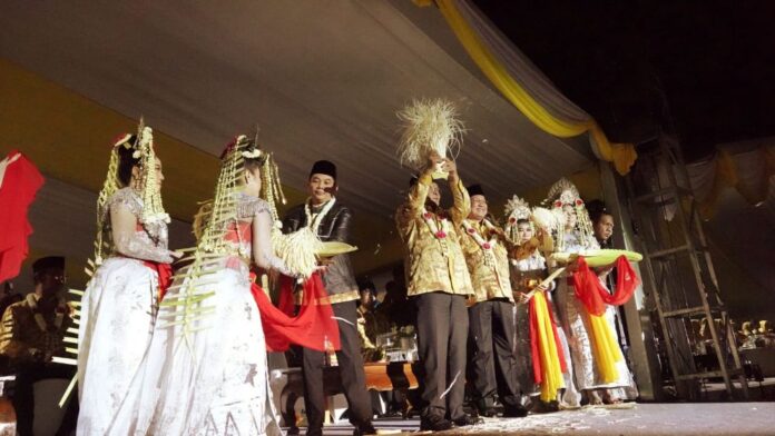 Hadiri Harjad Kabupaten Kotabaru, Ini Harapan Gubernur 