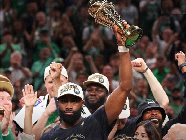 jaylen-brown-menangkan-trofi-pemain-terbaik-final-nba-2024 Jaylen Brown Dinobatkan Sebagai Pemain Terbaik Final NBA 2024