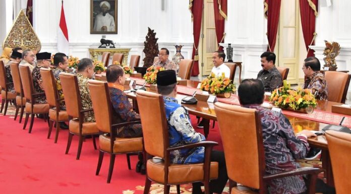 jokowi rapat dengan pimpinan mpr ri