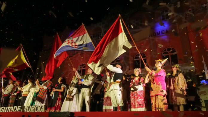 Tim Muhibah Angklung di kancah internasional Angklung Indonesia tampil di Festival Internasional Murcia 2024