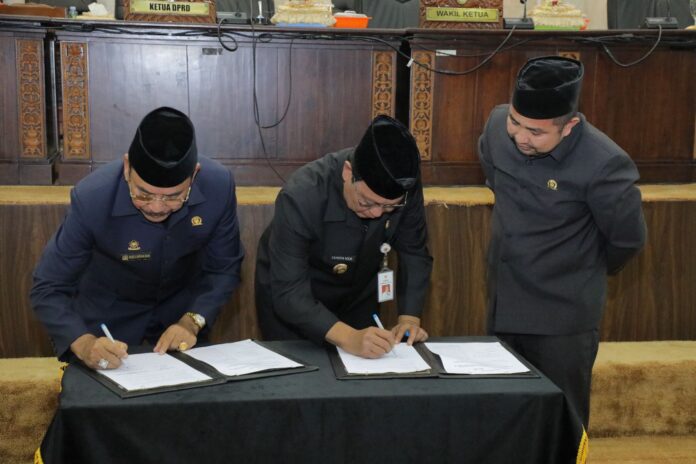 Raperda RPJP Kalsel 2025-2045 Disetujui DPRD 