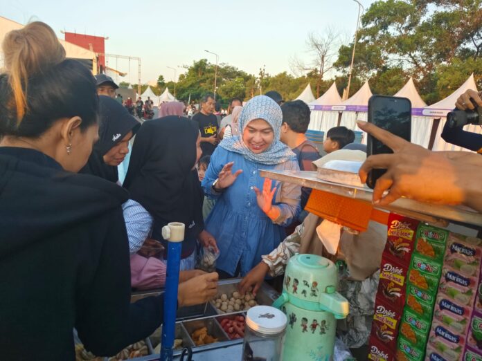 muncul di lokasi band ungu konser Band Ungu