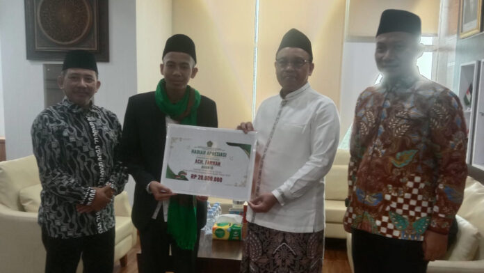 Ach Farhan Juara 3 MHQ Internasional MHQ Internasional