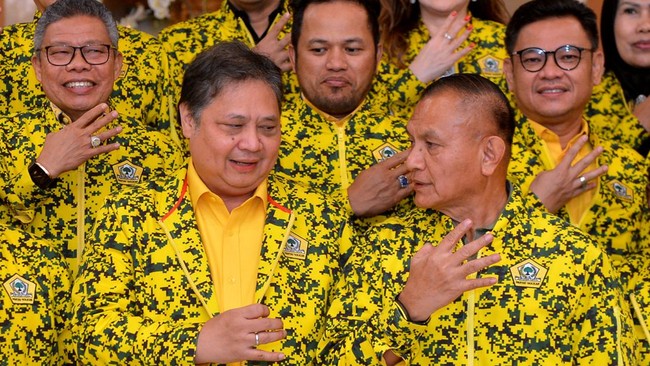 pertemuan ketum golkar dengan ketua dpd golkar bursa calon pengganti ketum golkar