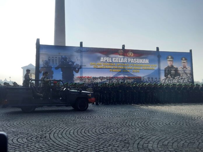 apel gelar pasukan pengamanan pelantikan presiden dan wapres, di Monas
