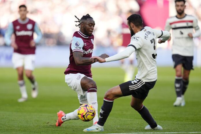 library_upload_21_2024_10_996x664_aaron-wan-bissaka-no_58ab0b8 (1) Mendominasi Pertandingan, Manchaster United Kalah Dari West Ham 1-2