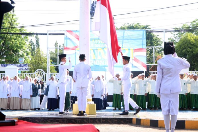 Santri penerus perjuangan ulama penerus perjuangan ulama