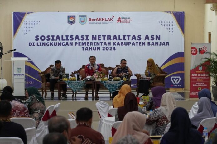 IMG-20241107-WA0019-960x640 Pemerintah Kabupaten Banjar Tekankan Netralitas ASN