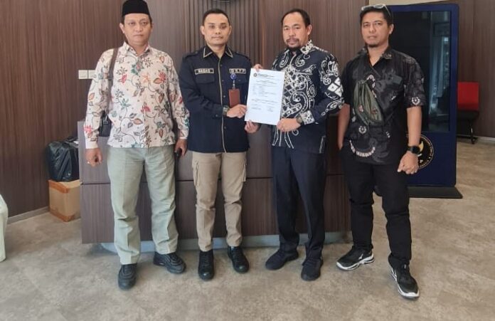 seluruh anggota Bawaslu Banjar