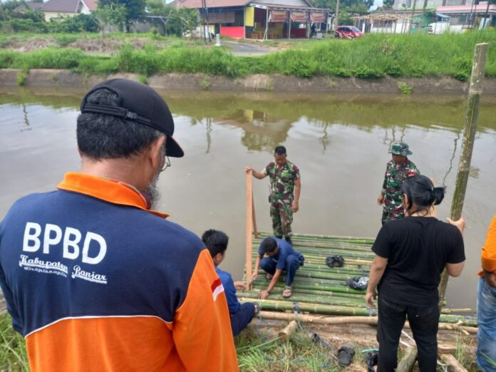 IMG-20241225-WA0019-1024x768 Permudah Evakuasi Jamaah, BPBD Banjar Bangun Dermaga Sementara