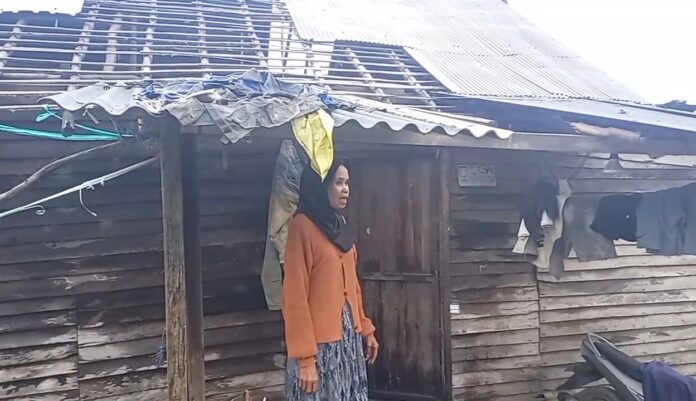 diterjang angin puting beliung diterjang angin