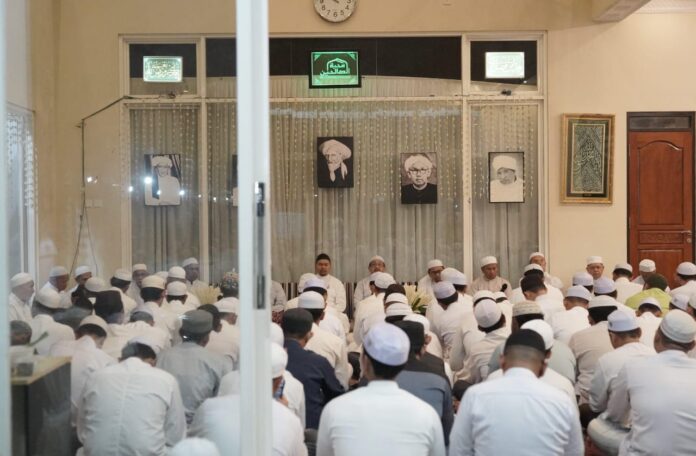 Haul Ke-7 Al Habib Salim bin Abdullah As Syathiri