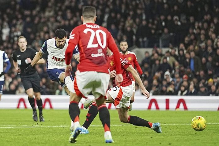 Carabao Cup 2024/2025: MU Terjegal di Perempat Final, Kalah 3-4 dari Tottenham