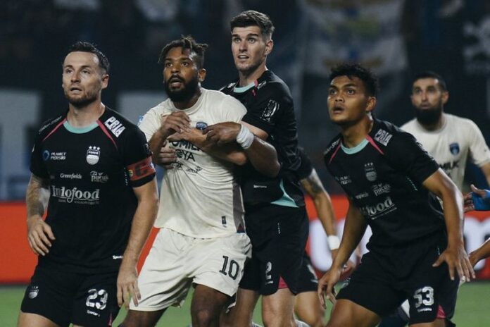 Persib Terlalu Tangguh Untuk Persita, Menangi Laga 3-1