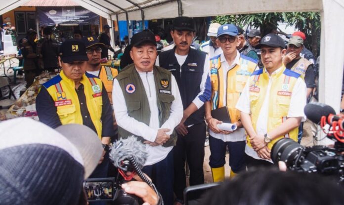 img-20250129-wa00174798509159087788743-1024x684 Gubernur Kalsel Siapkan Solusi Jangka Panjang Untuk Tangani Banjir