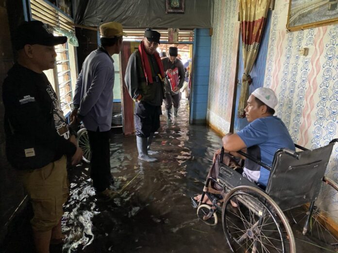 photo_2025-01-25_17-40-53-1024x768 Gubernur Serahkan Bantuan Untuk Terdampak Banjir Batola