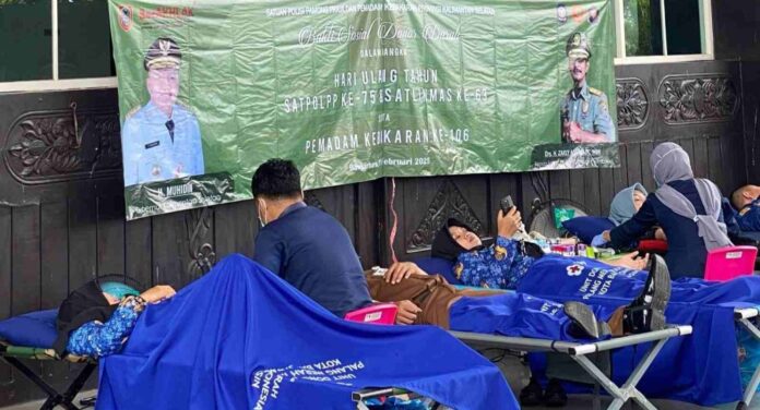 1000213946_11zon-1000x540 Peringati HUT Satpol PP ke 75, Satlinmas ke 63 dan Pemadam Kebakaran Pemprov Kalsel Gelar Donor Darah