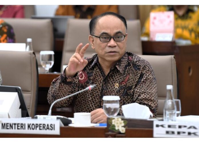 kop_dpr Menteri Koperasi: Efisiensi Anggaran 2025 tak Hambat Program