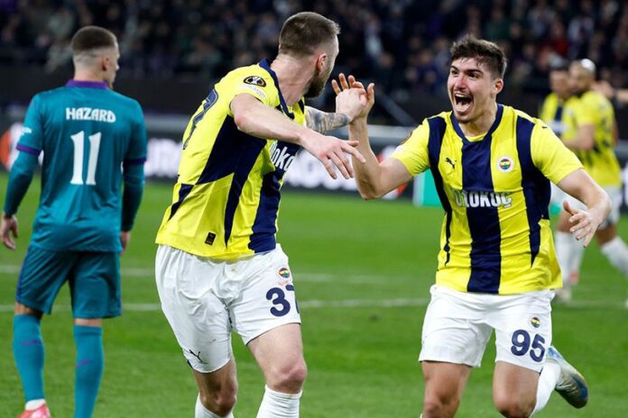 Fenerbahce vs Anderlecht, Skor Akhir 2-2