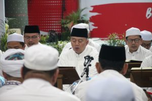 Gubernur Kalsel H Muhidin Batamat Al-Qur’an Gubernur Gelar Batamat Al-Qur’an di Penghujung Ramadan