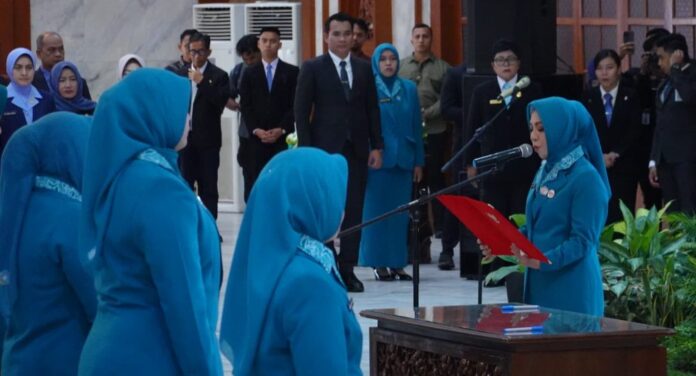 IMG-20250305-WA0055-1000x540 Fathul Jannah Lantik Ketua TP PKK Se-Kalsel,