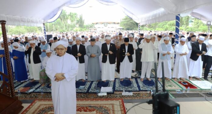 Laksanakan Sholat Idul Fitri, Muhidin : Momentum Penuh Rasa Syukur