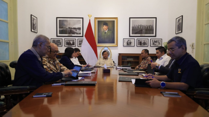 Presiden Prabowo Instruksikan Struktur Komisaris BUMN Perbankan Lebih Ringkas dan Profesional Struktur Komisaris BUMN Perbankan Diinstruksikan Lebih Ringkas