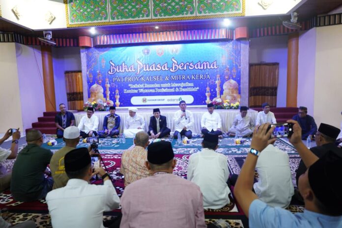img-20250327-wa01843879500330626803648 Buka Bersama Insan Pers, Hasnur: Media Memiliki Peran Penting Dalam Pembangunan