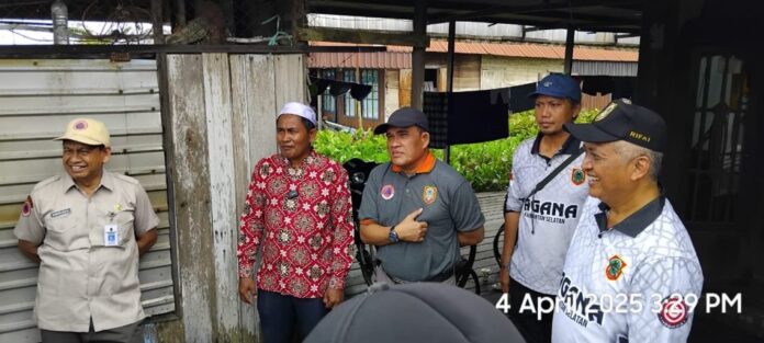 341c2dd8-0a35-4ea6-8b62-1f9836bcbbec-1024x460 Bantuan Untuk Terdampak Banjir HSU Disalurkan Pemprov Kalsel