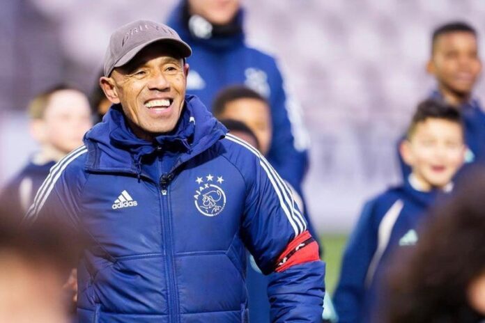 Tak Sabar Bekerja Untuk Timnas, Ini Profil Simon Tahamata