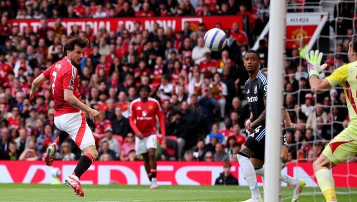 Manchester United vs Aston Villa, Skor Akhir 2-0