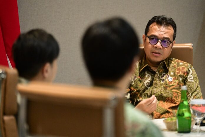 Wamenkomdigi: Pemerintah Siapkan Regulasi Pemanfaatan AI