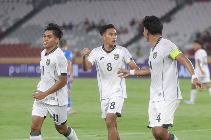 library_upload_21_2025_07_996x664_timnas-1_e544689 Timnas Indonesia U-23 Kokoh di Puncak Klasemen Grup A Usai Menang Atas Filipina 1-0