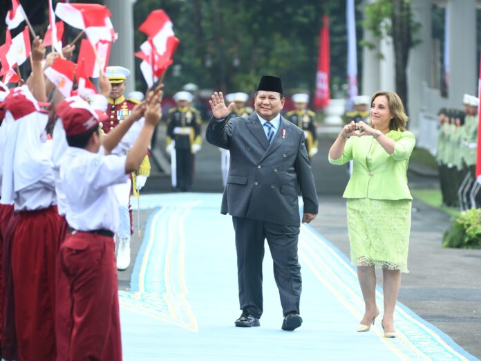 Presiden Prabowo Sambut Meriah Presiden Peru Dina Boluarte di Istana Merdeka