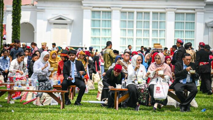 Pesta Rakyat di Halaman Istana, Rakyat Menyatu dalam Kemerdekaan
