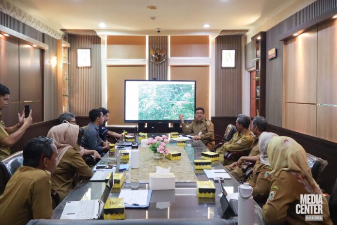 452ce129-42a1-40f9-b0c8-c493656f9e80-1536x1024 diskominfo kalsel siapkan insfrastruktur jaringan internet
