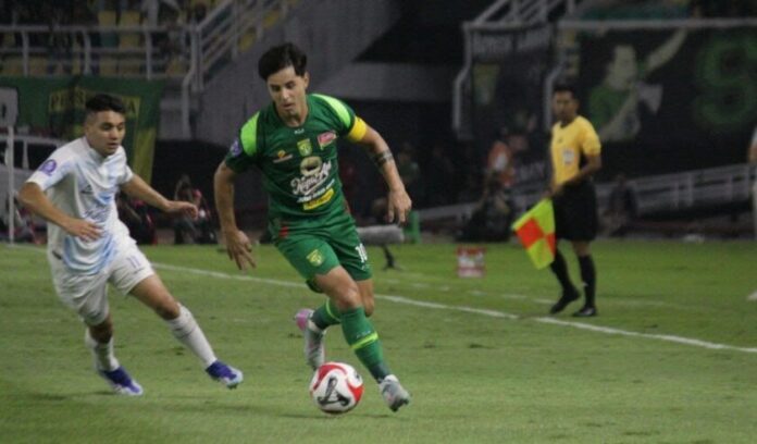 PSIM Kalahkan Tuan Rumah Persebaya, Skor 1-0