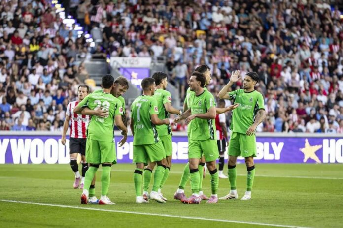 Borussia Monchengladbach vs Brentford, Skor 2-2