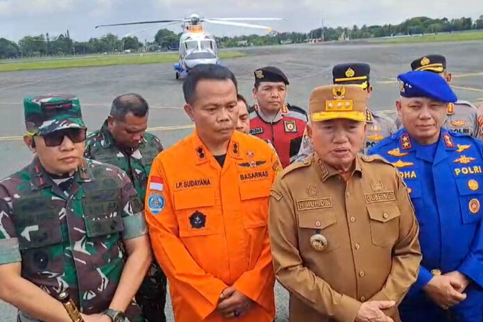 gubernur kalsel pantau perkembangan pencarian helikopter hilang kontak di tanah bumbu Helikopter Tipe BK117 D3 hilang kontak