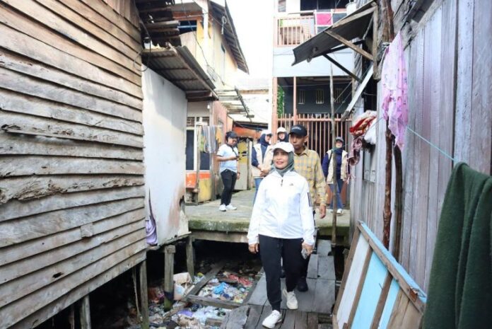 Pemprov Kalsel Tinjau Program Perbaikan RTLH dan PSU di Kotabaru