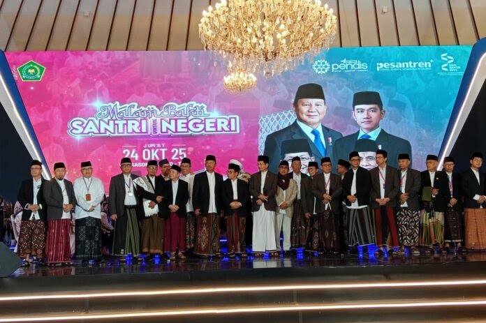 WhatsApp-Image-2025-10-25-at-01_00_05-696x463 Presiden Prabowo Setujui Pembentukan Ditjen Pesantren