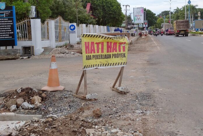 pembangunan etalase kota diharapkan rampung tepat waktu rampung tepat waktu