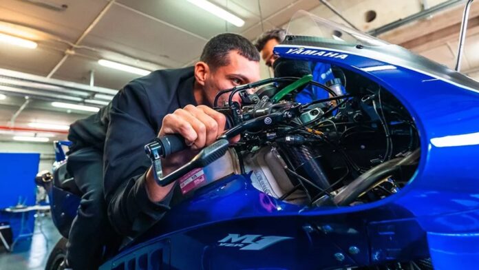 Toprak Razgatlioglu Debut MotoGP pada Tes Valencia 2025